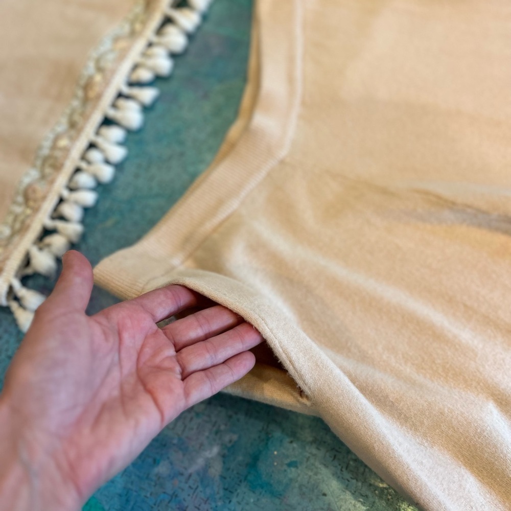 Soft Neutral Tassel Set - Picture 6 of 16